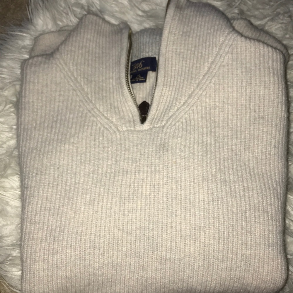 Brooks Brothers 100% lambs wool Sweater